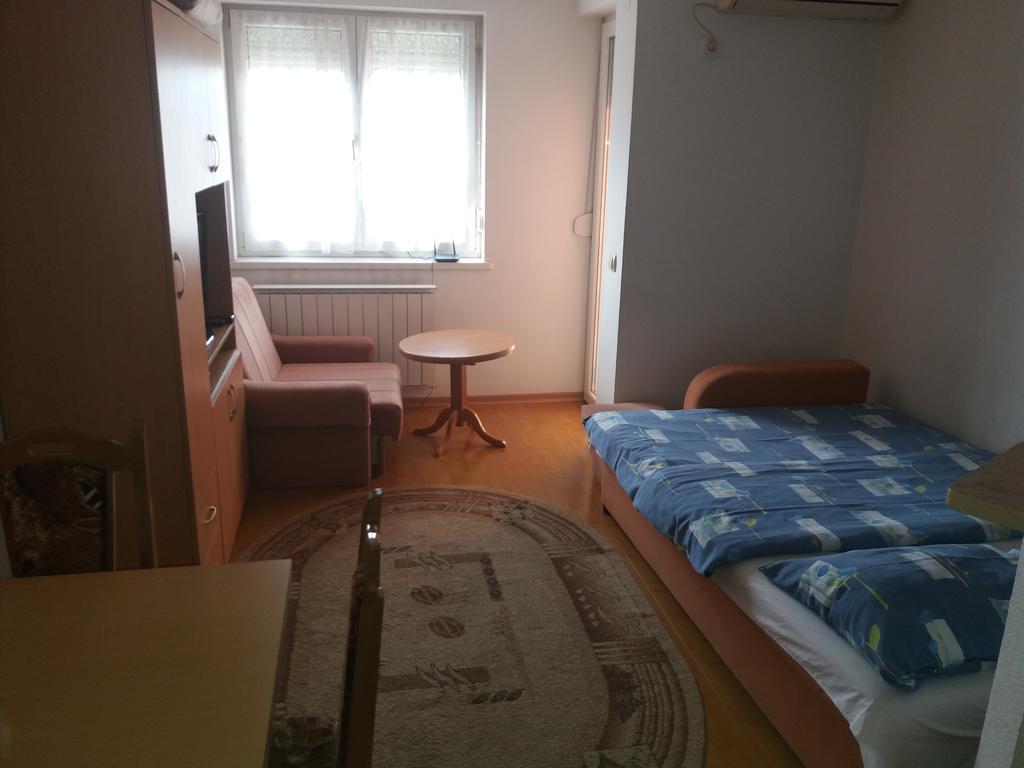 Renome Apartmani Banja Koviljača Exterior foto